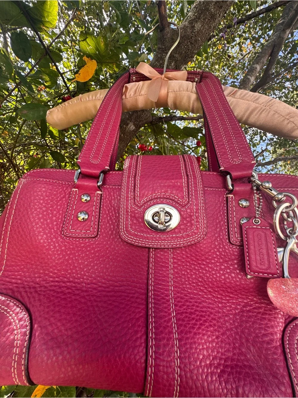 Vintage 2006 Coach Turnlock Hampton Satchel Pebbled Leather in Raspberry